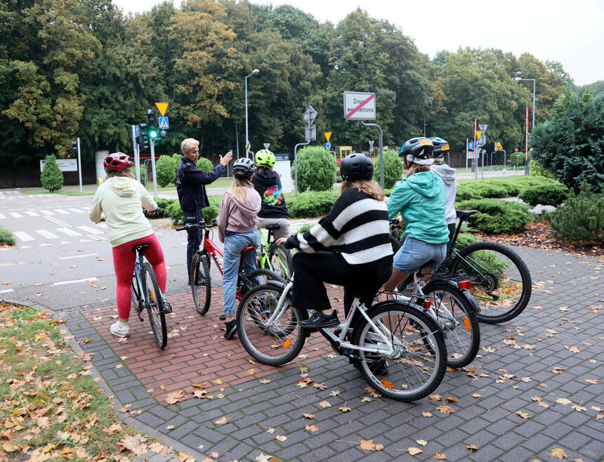 Egzamin na kartę rowerowa w Miasteczku Ruchu Drogowego 