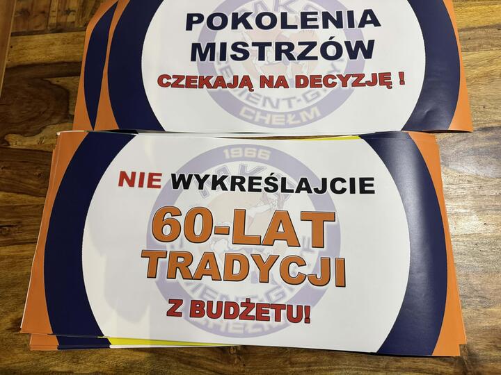 Jeden z plakatów na sesji Rady Miasta Chełm