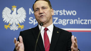 "Ceny ropy wystrzeliły". Sikorski w TOK FM: Mamy rezerwy