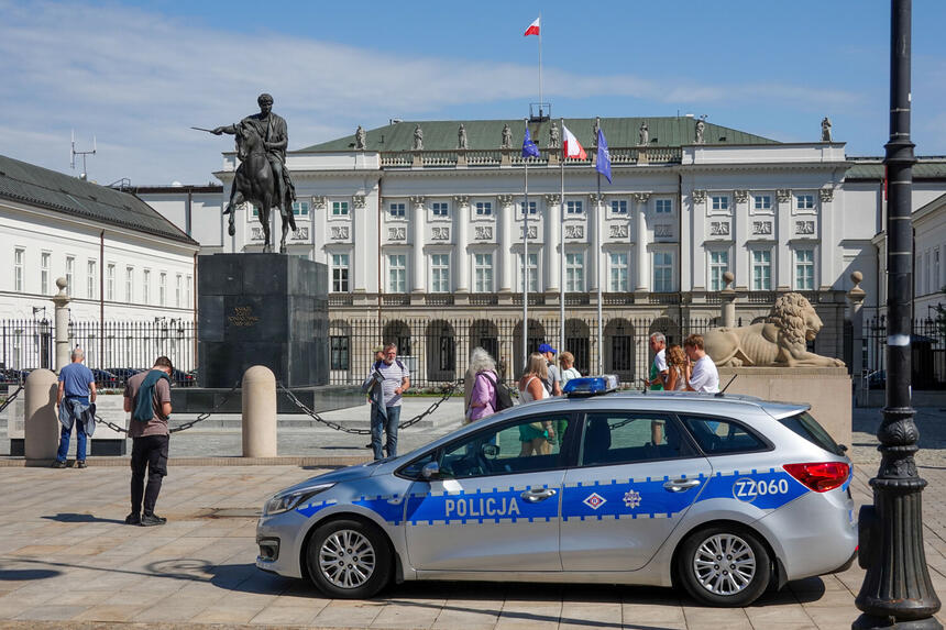 Drony w strefie Zero Pałacu Prezydenckiego. Zatrzymano dwie osoby