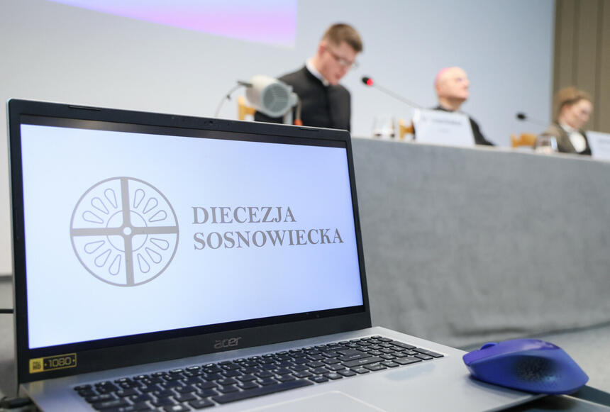 Pedofilia w diecezji sosnowieckiej. Prokuratura domaga się od kościelnej komisji pełnej wersji raportu