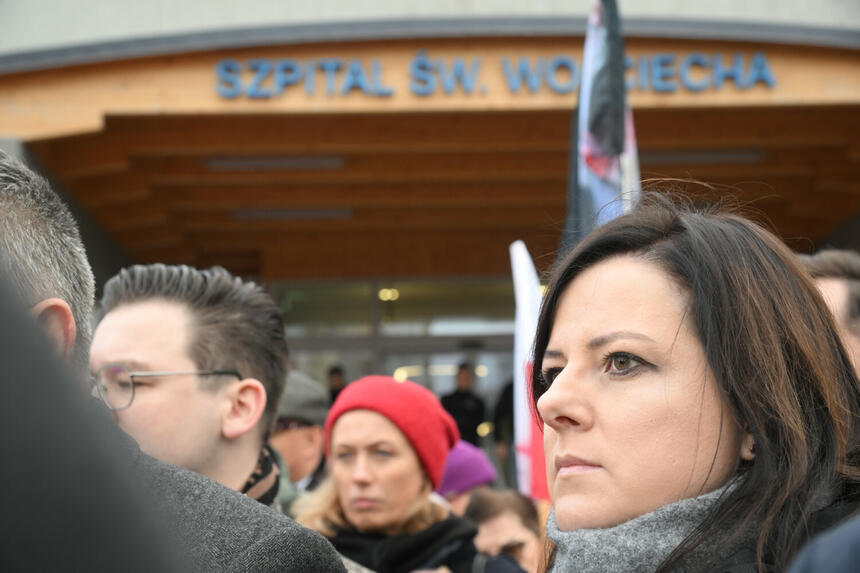 Drastyczne zdjęcia i płacz z głośników. Sąd o antyaborcyjnych protestach w Gdańsku