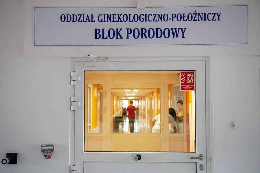 Jest w 15. tygodniu ciąży i wymiotuje krwią. Lekarze nie chcą wykonać aborcji. "Ona się wykończy"